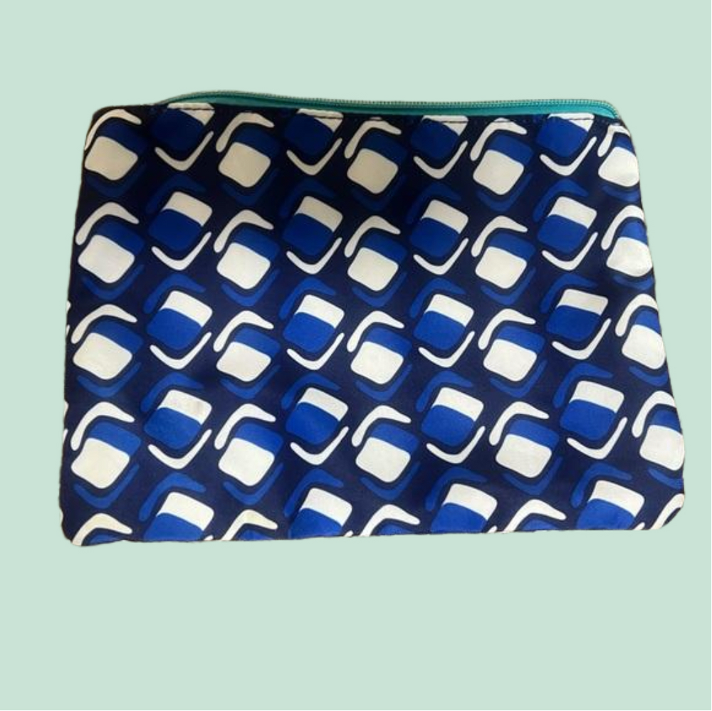 MODELLA MAKEUP BAG